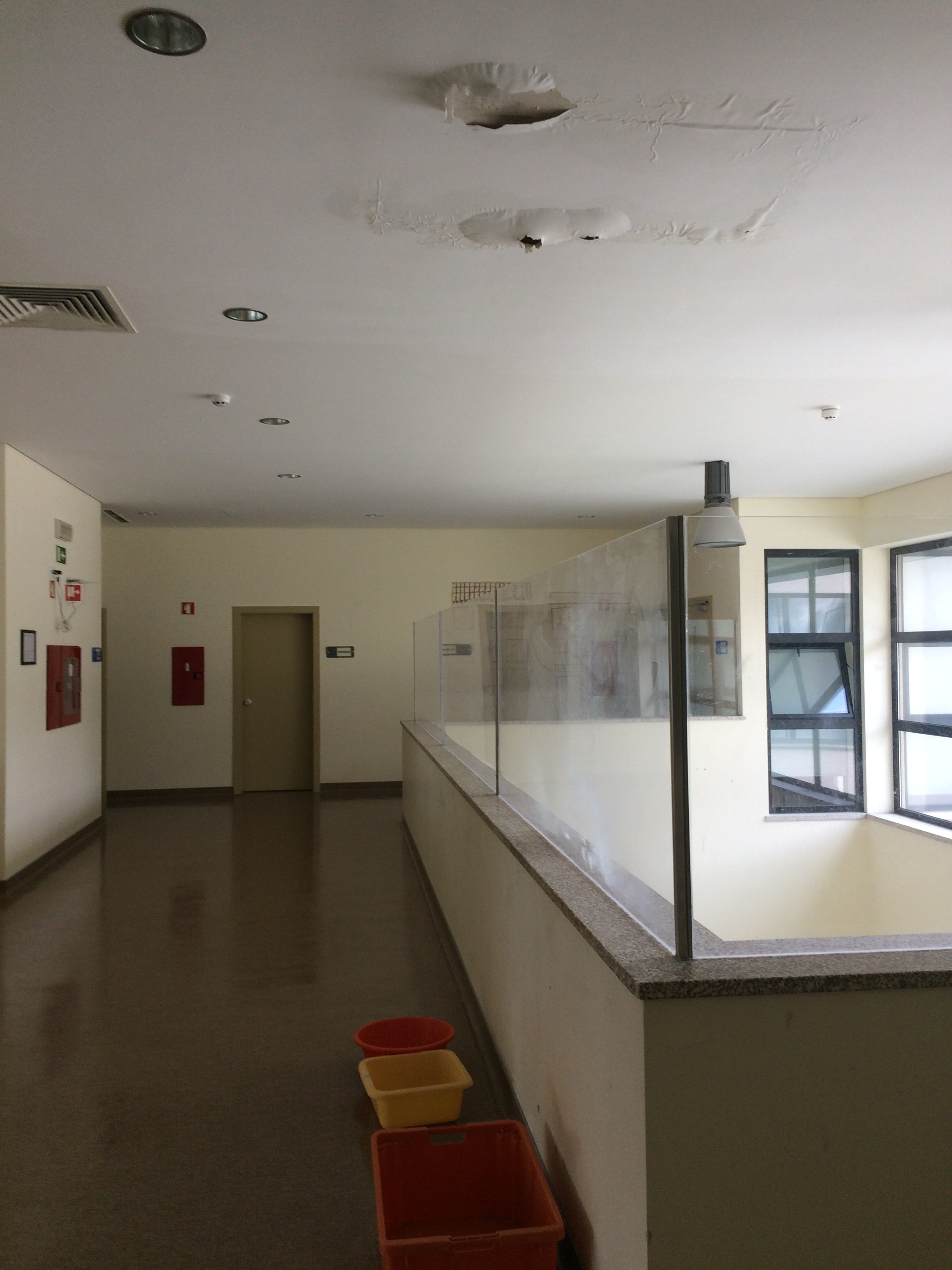 Infiltração no Centro Escolar Norte